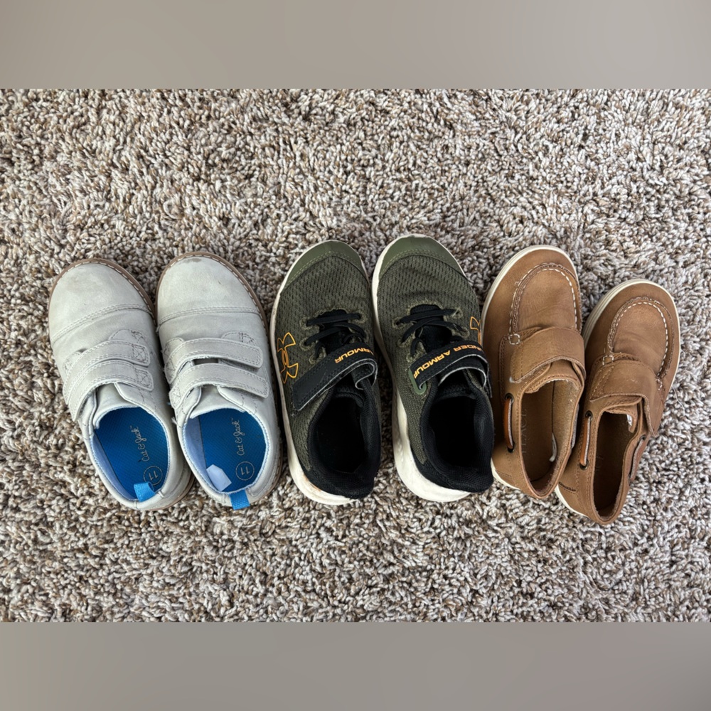 Toddler 11 shoe lot